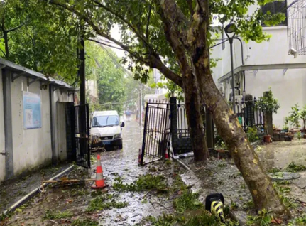 臺風過后的地面清潔方案！